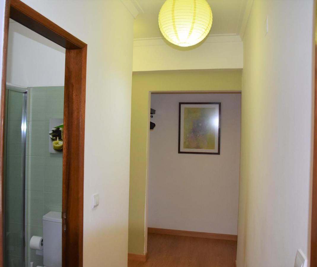 Large Apartment Near The Beach And Lisbon Кошта-да-Капарика Экстерьер фото